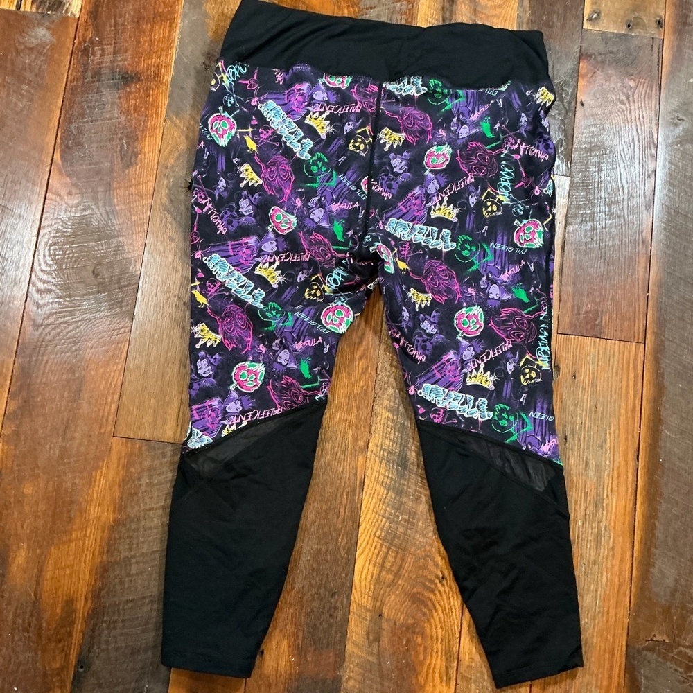 Disney Villains Maleficent Ursula Evil Queen Leggings Capri Purple Black Size 3X - Picture 2 of 6